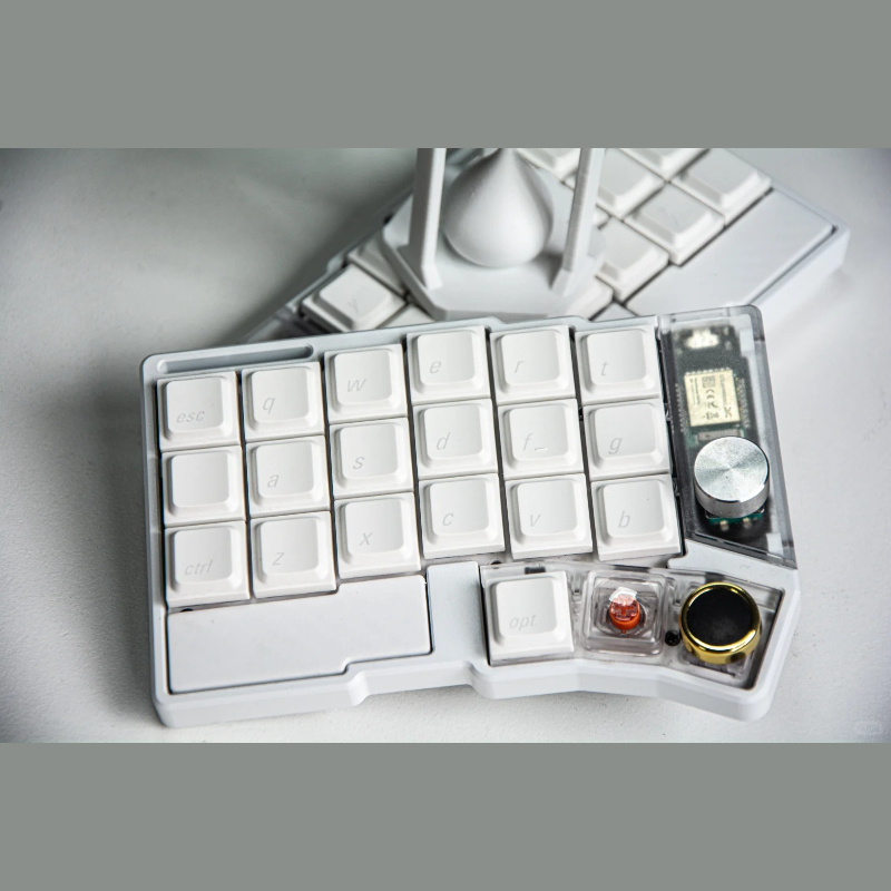 Cornix Split Keyboard Wireless - đánh giá và giá Gaming Keyboard Ergonomics
